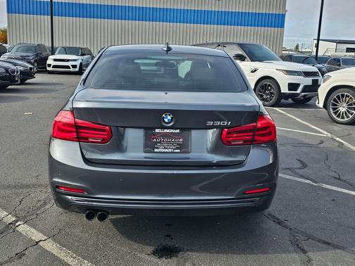 2017 BMW 330 330i