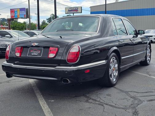 Black 2001 Bentley Arnage Red Label