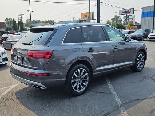 2018 Audi Q7 2.0T Premium Plus
