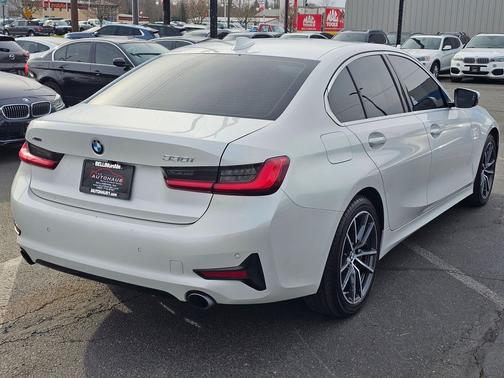 2019 BMW 330 xDrive
