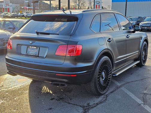 2018 Bentley Bentayga Black Edition
