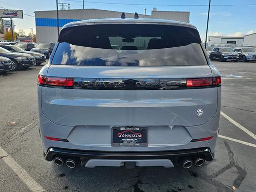 2025 Land Rover Range Rover Sport P635 SV Edition Two