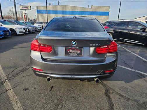 2012 BMW 335 335i