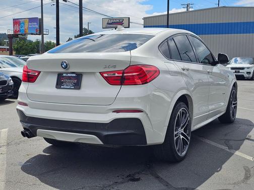 White 2017 BMW X4 xDrive 28i