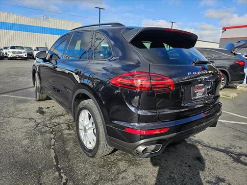 2017 Porsche Cayenne Base