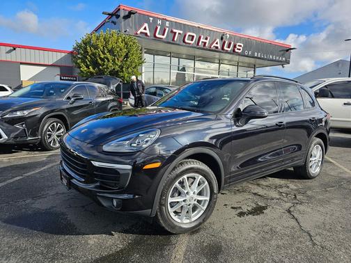 2017 Porsche Cayenne Base