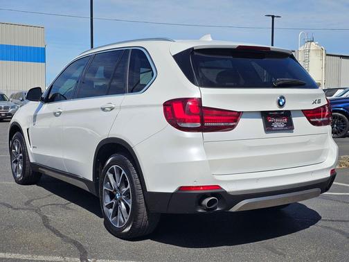 White 2014 BMW X5 xDrive35i