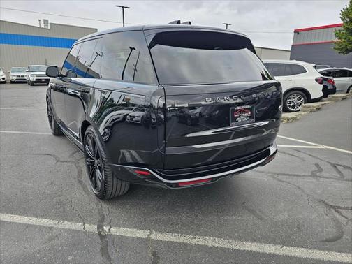 2023 Land Rover Range Rover P530 SE