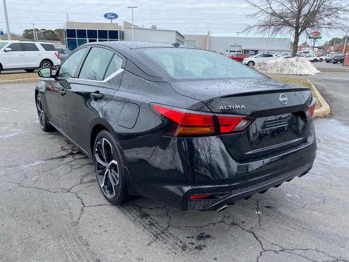 2024 Nissan Altima SR FWD