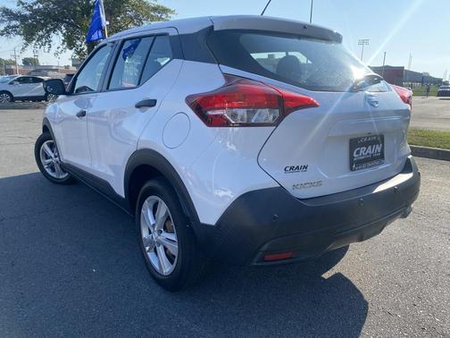 2020 Nissan Kicks S