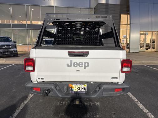 2022 Jeep Gladiator Overland