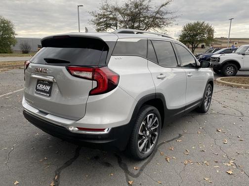 2022 GMC Terrain SLT