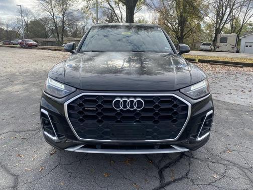2023 Audi Q5 45 S line Premium