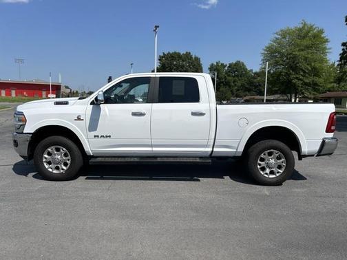 2022 RAM 2500 Laramie Crew Cab 4x4 6'4' Box
