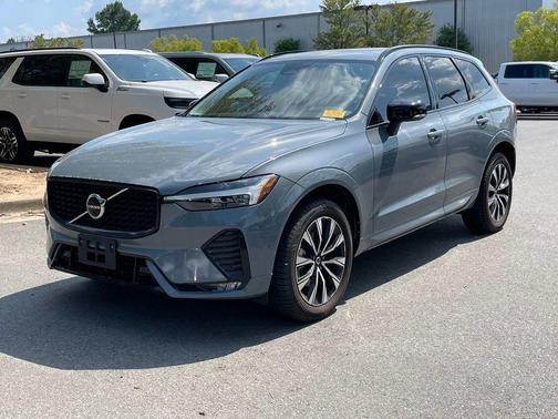 Silver Dawn Metallic 2023 Volvo XC60 B5 Plus Dark Theme