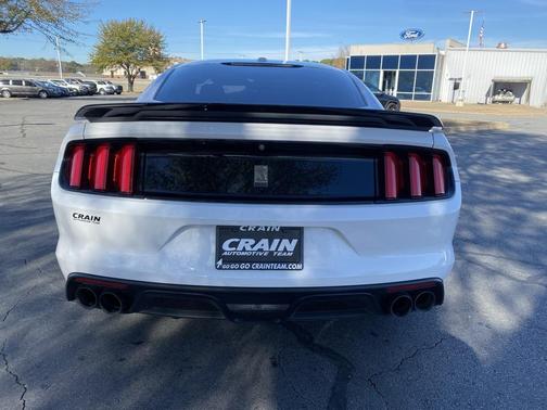 2018 Ford Shelby GT350 Base