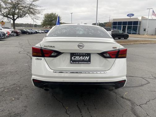 2023 Nissan Altima SR FWD