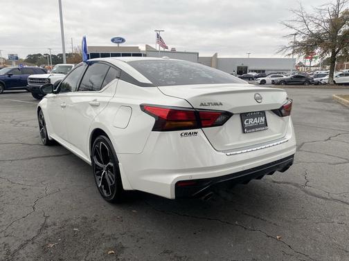 2023 Nissan Altima SR FWD