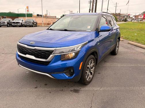 Neptune Blue 2021 Kia Seltos EX