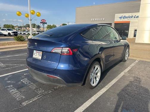 2021 Tesla Model Y Long Range Dual Motor All-Wheel Drive