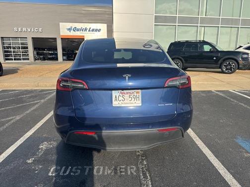 2021 Tesla Model Y Long Range Dual Motor All-Wheel Drive