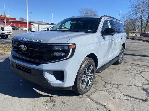2026 Ford Expedition Active