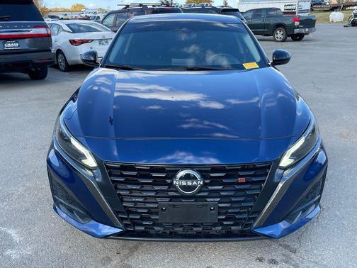 2023 Nissan Altima SR FWD