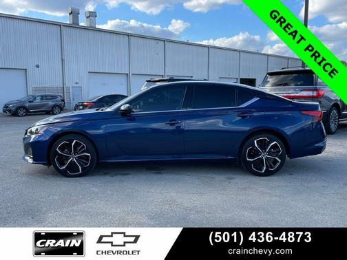 2023 Nissan Altima SR FWD