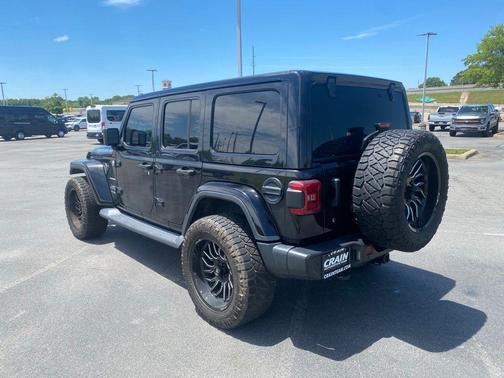 Black Clearcoat 2020 Jeep Wrangler Unlimited Sahara