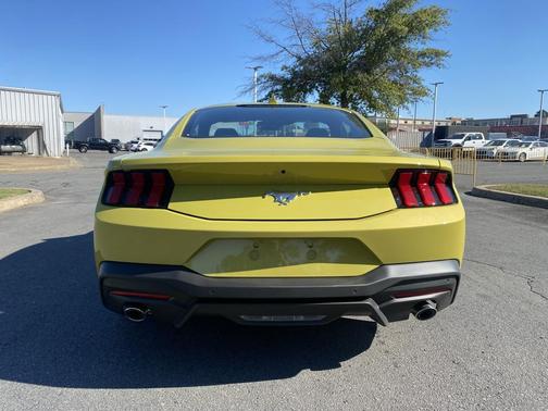 2025 Ford Mustang EcoBoost