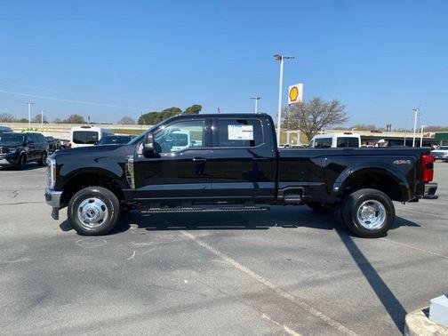 Black 2026 Ford F-350 XLT
