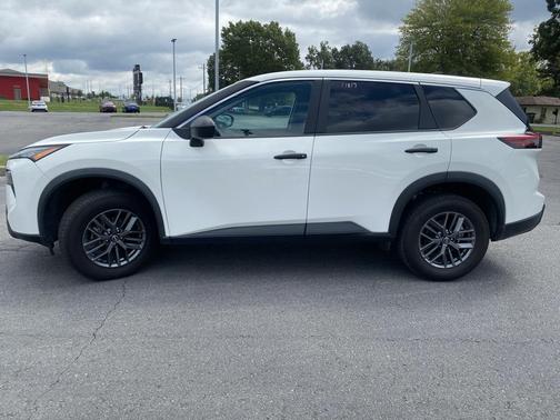 2024 Nissan Rogue S