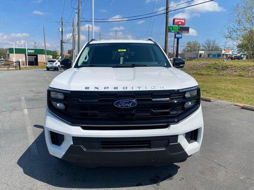 White 2026 Ford Expedition Active
