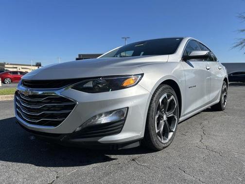 2022 Chevrolet Malibu FWD LT