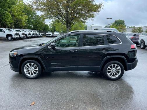 Diamond Black Crystal Pearlcoat 2019 Jeep Cherokee Latitude