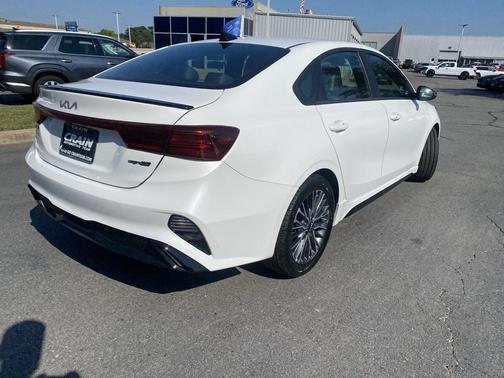 2022 Kia Forte GT-Line