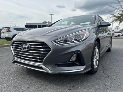 2018 Hyundai SONATA SE