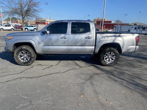 2020 Toyota Tacoma SR