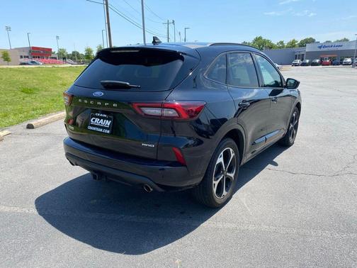 AGATE BLACK METALLIC 2023 Ford Escape ST-Line Select