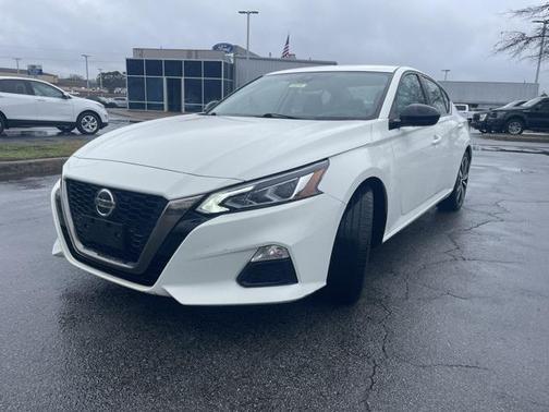 2021 Nissan Altima SR FWD