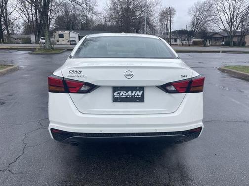 2021 Nissan Altima SR FWD