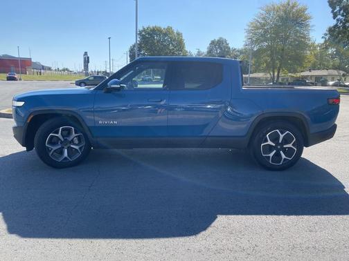 2023 Rivian R1T Adventure