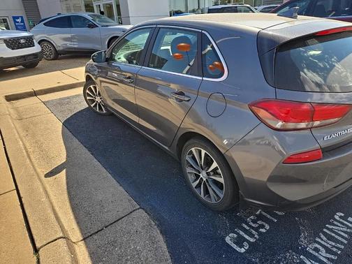 2019 Hyundai Elantra GT Base