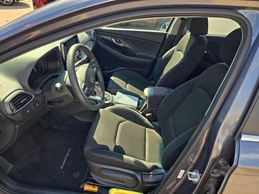 2019 Hyundai Elantra GT Base