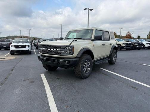 DESERT SAND 2025 Ford Bronco Badlands