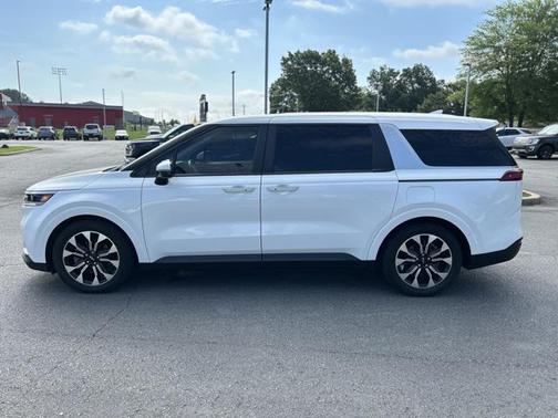 2022 Kia Carnival EX