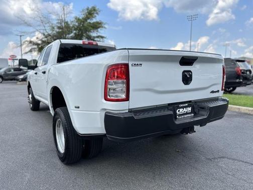 2023 RAM 3500 Tradesman Crew Cab 4x4 8' Box