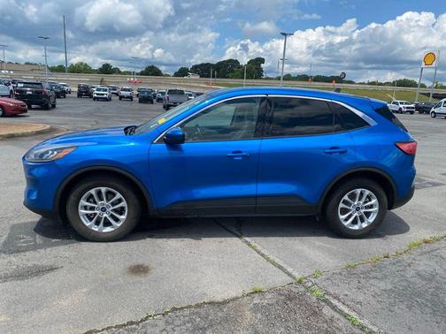 Blue Metallic 2020 Ford Escape SE