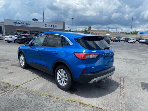 Blue Metallic 2020 Ford Escape SE