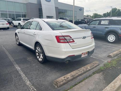 White Platinum Metallic Tri-Coat 2015 Ford Taurus Limited